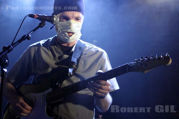 CLINIC - 2014-12-13 - PARIS - La Maroquinerie - 